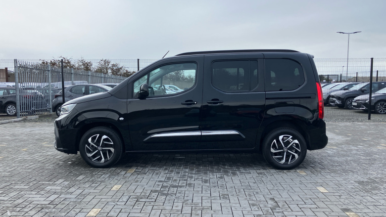 Toyota Proace City Verso 100kW Design L1 50kWh 5dr Auto Electric Estate